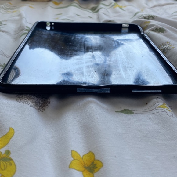 Tokidoki x hello kitty iPad case - Picture 8 of 9